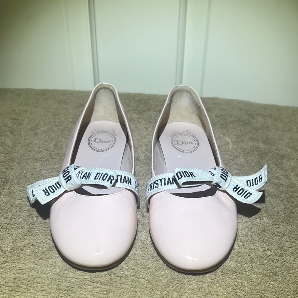 Dior Pink Patent Leather Flats with Logo Bow